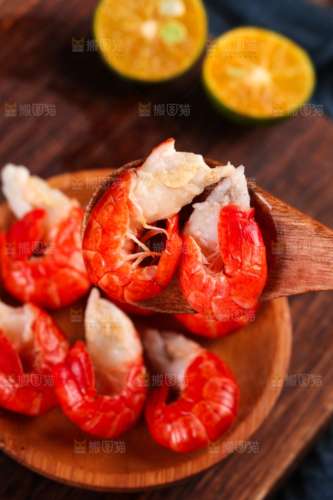 深底上的虾尾