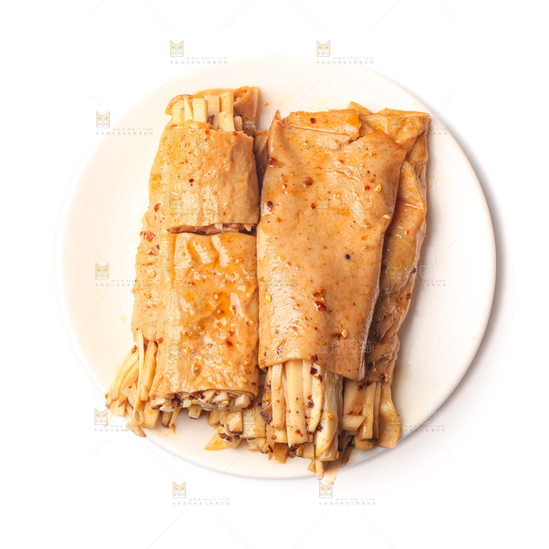 白底上的脆笋豆皮卷