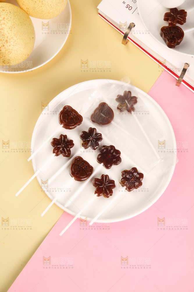 浅底上的秋梨膏棒棒糖