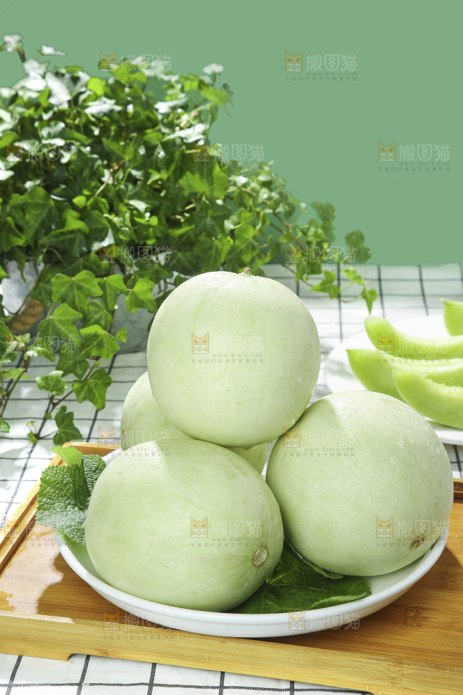浅底上的玉菇甜瓜