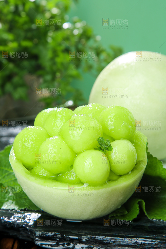 深底上的玉菇甜瓜