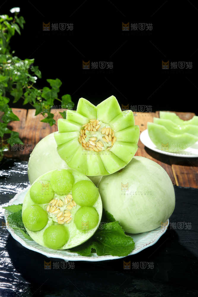 深底上的玉菇甜瓜