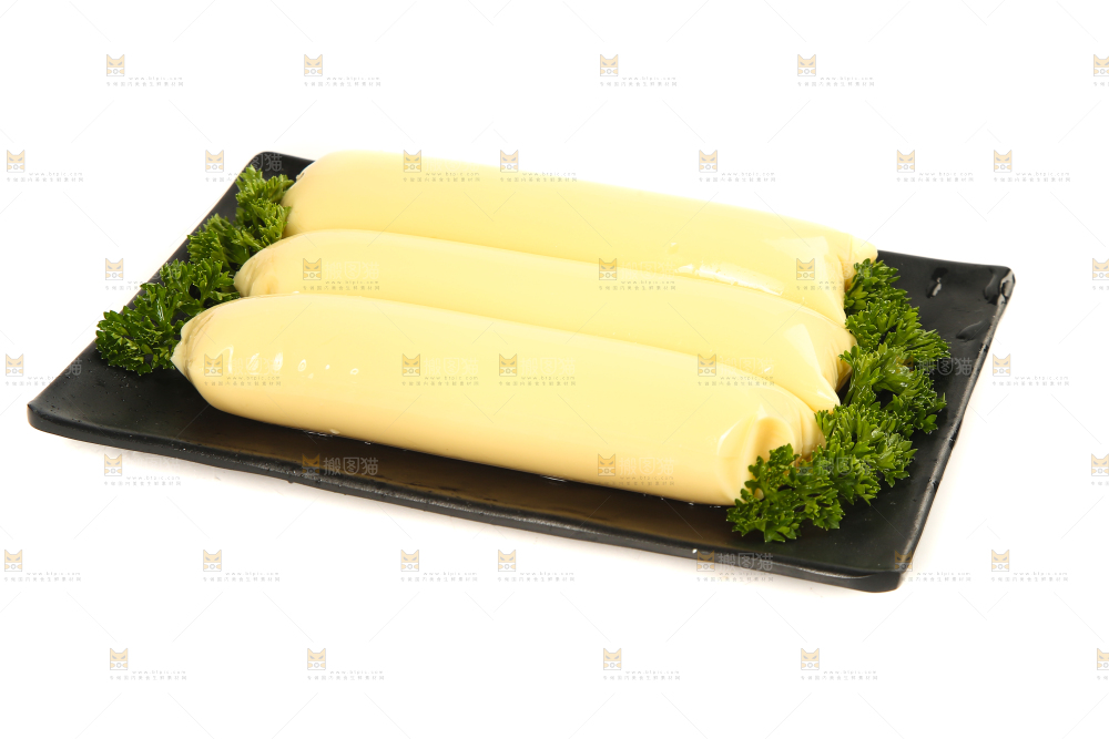 白底上的鸡蛋豆腐