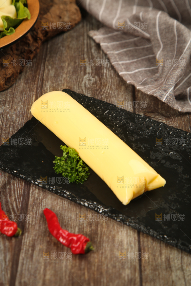 深底上的鸡蛋豆腐