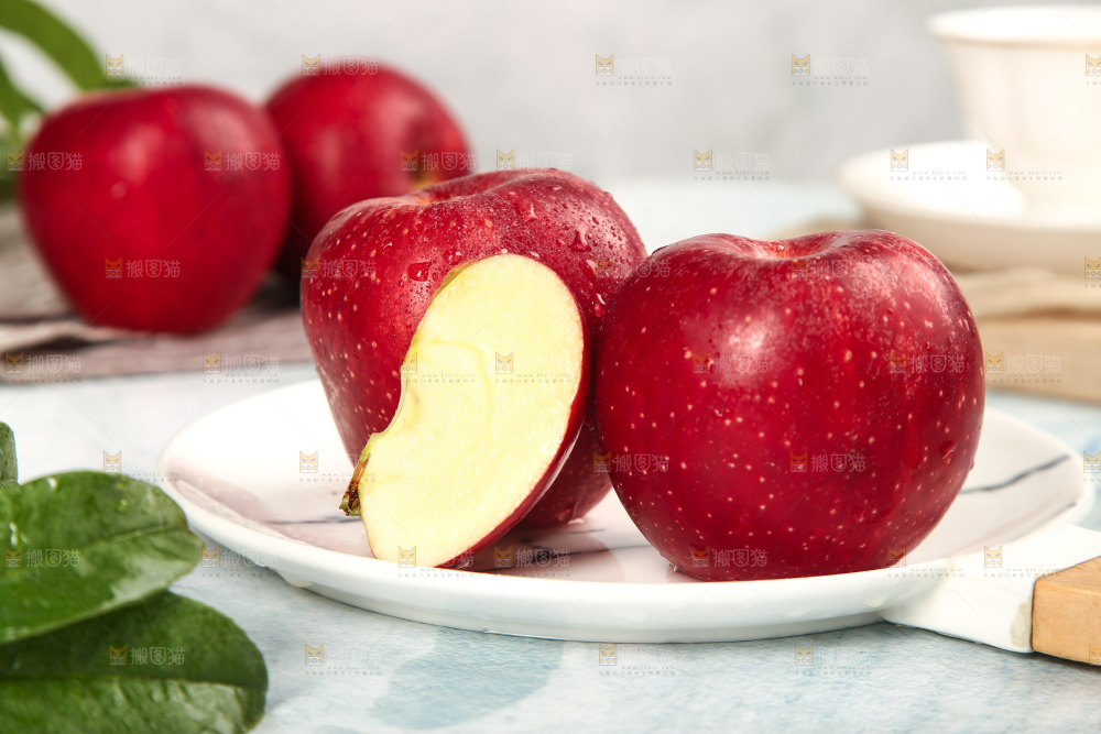 浅底上的秦冠苹果