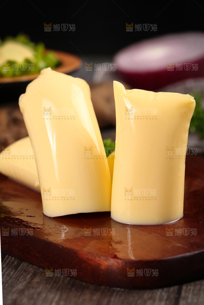 深底上的鸡蛋豆腐