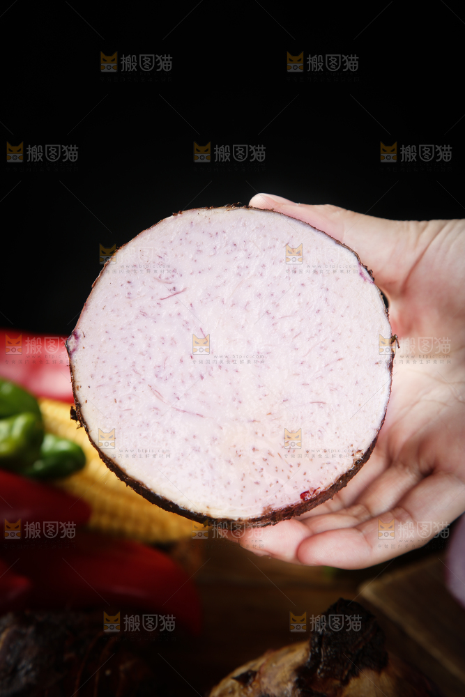 深底上的荔浦芋头