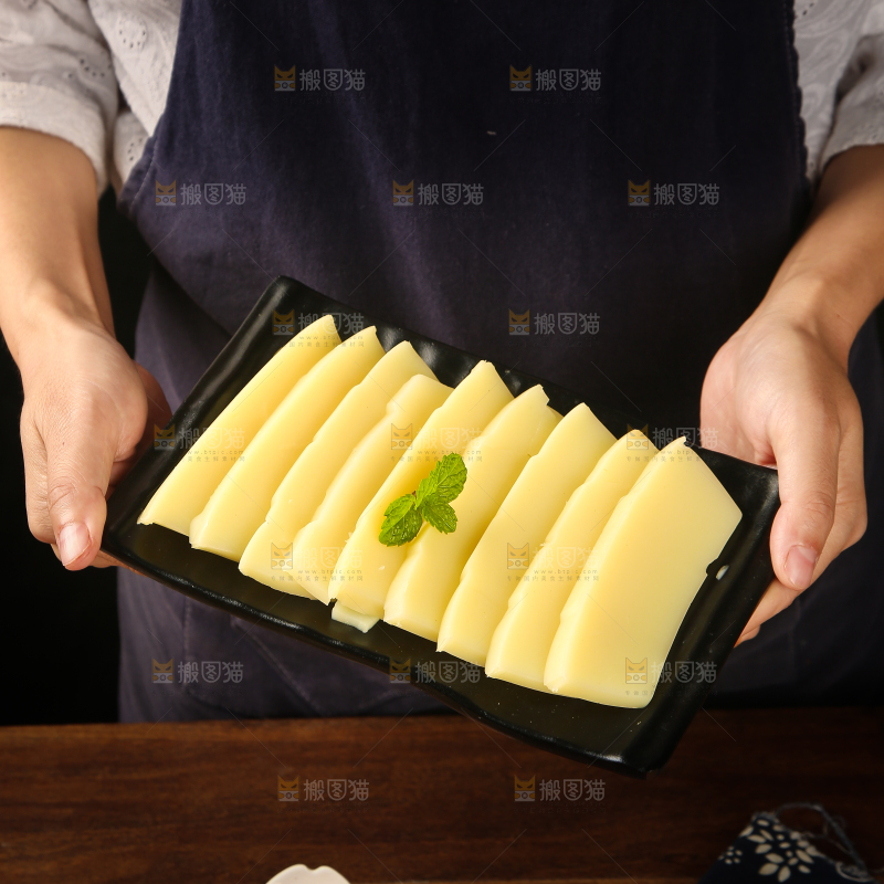 深底上的米豆腐