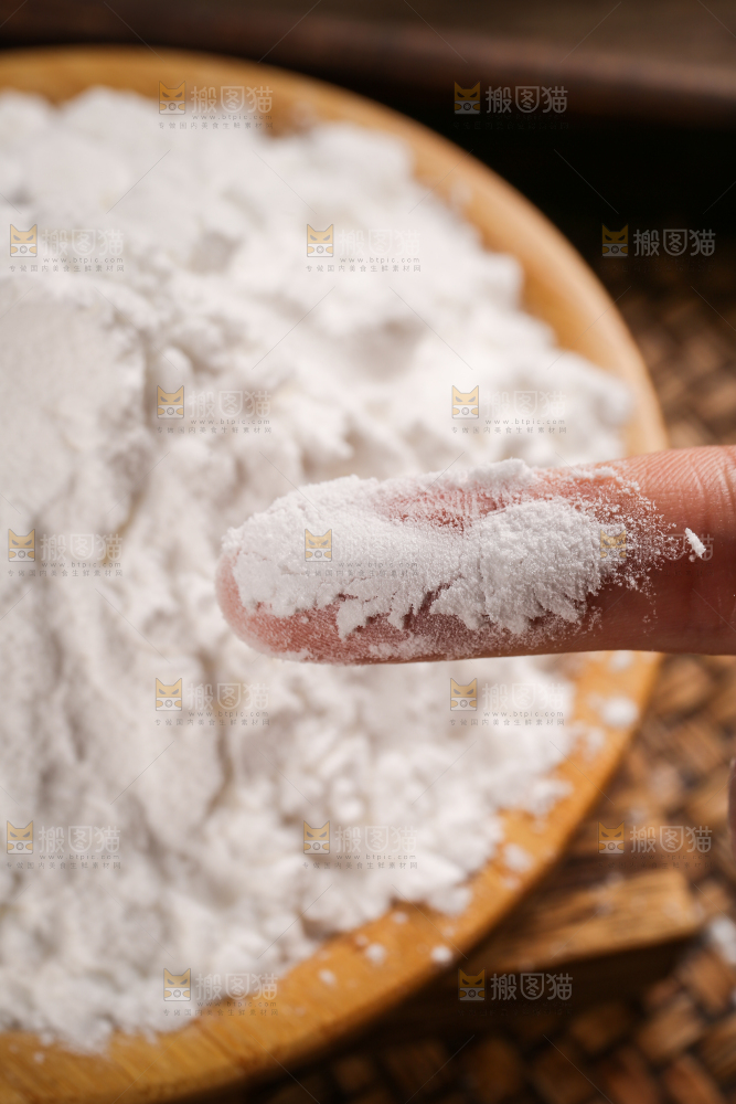 深底上的豌豆淀粉
