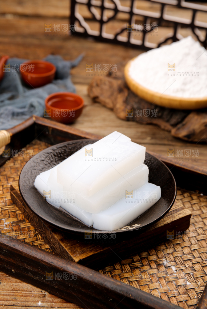 碗里的红油凉粉