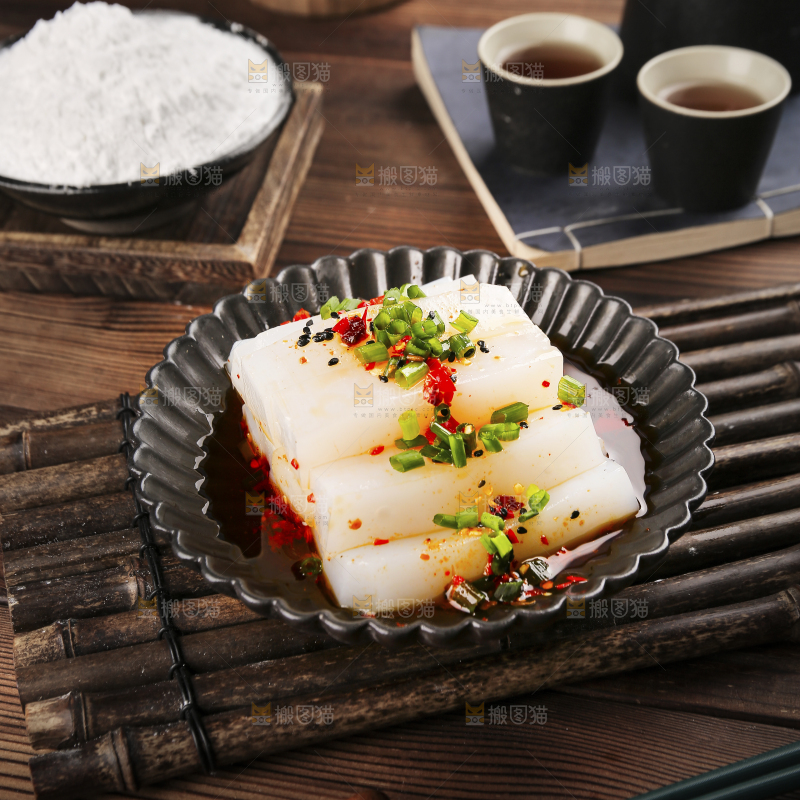 碗里的红油凉粉