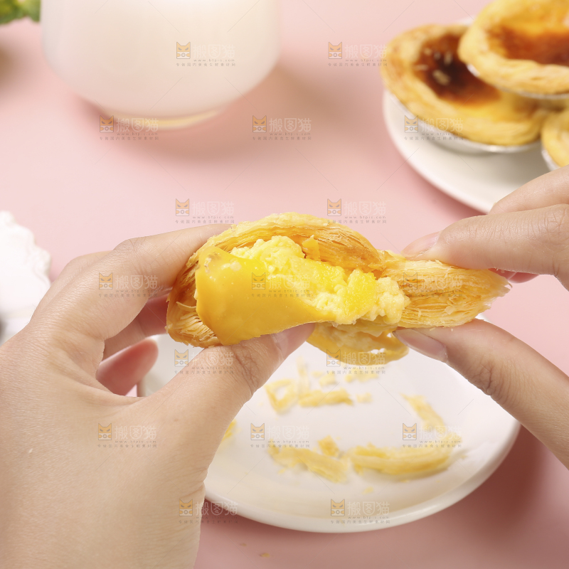 浅底上的葡式蛋挞