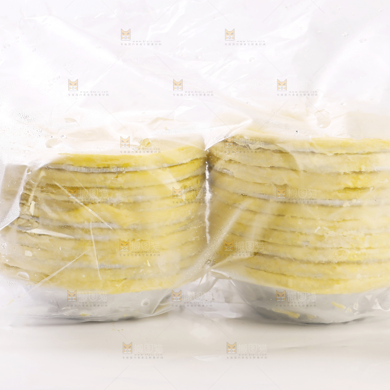 白底上的蛋挞皮