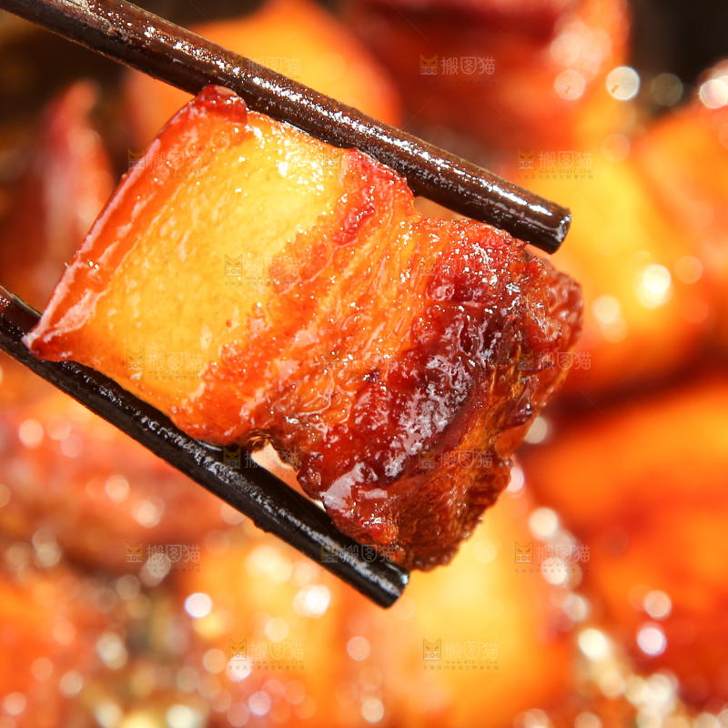 深底上的红烧肉
