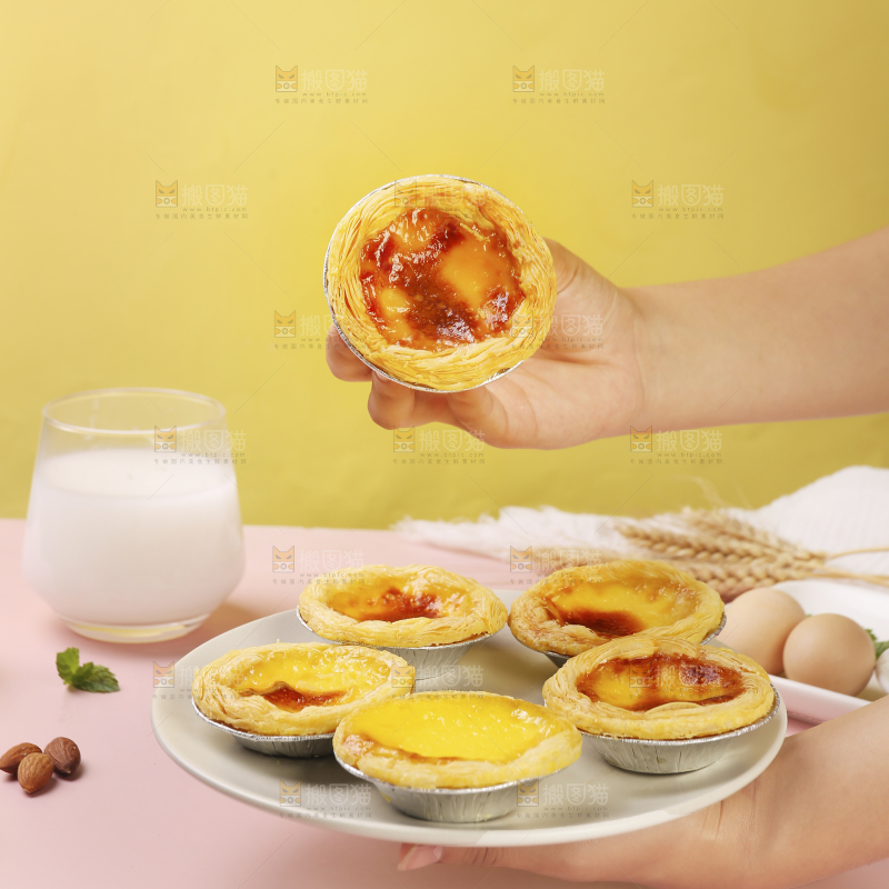 浅底上的葡式蛋挞
