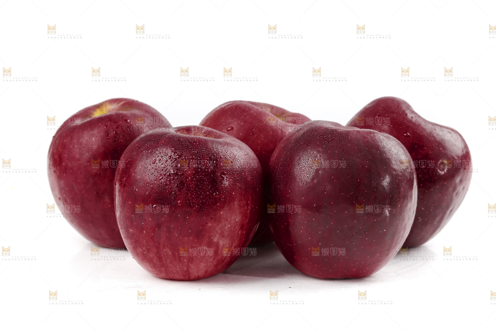 白底上的红肉苹果