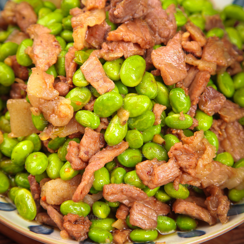 深底上的毛豆炒肉