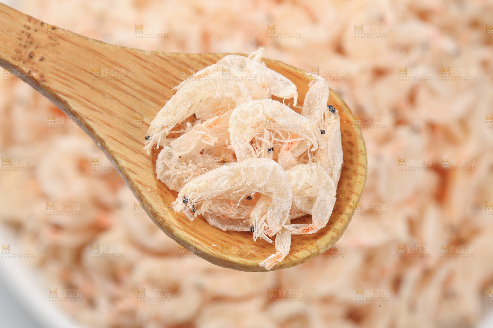 白底上的虾米皮