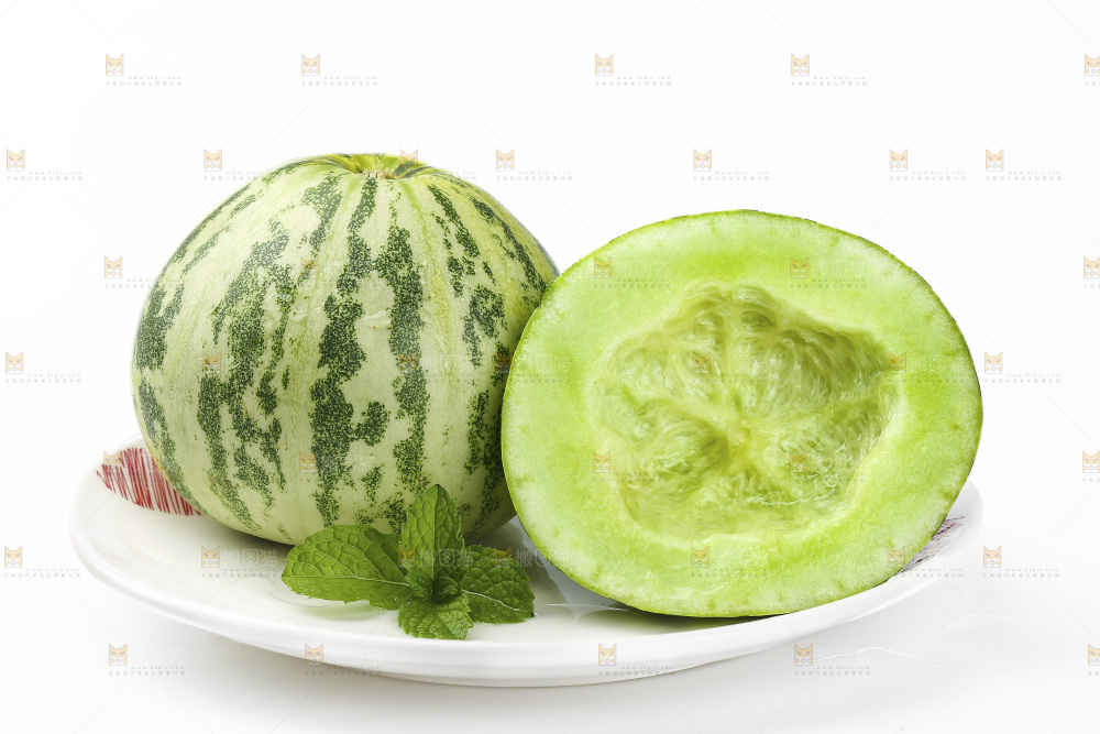 白底上的花蕾甜瓜