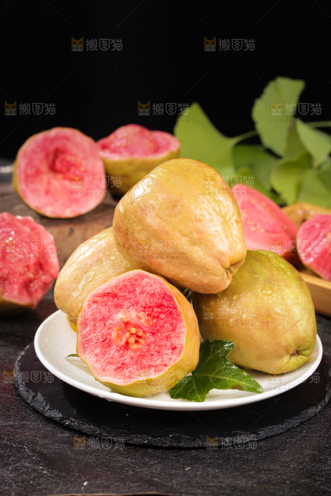 深底上的红心芭乐