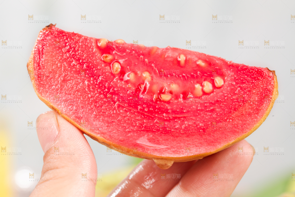 浅底上的红心芭乐