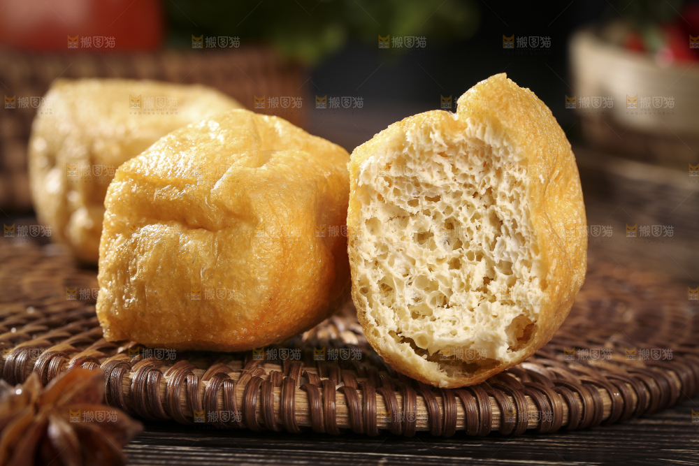 深底上的油豆腐