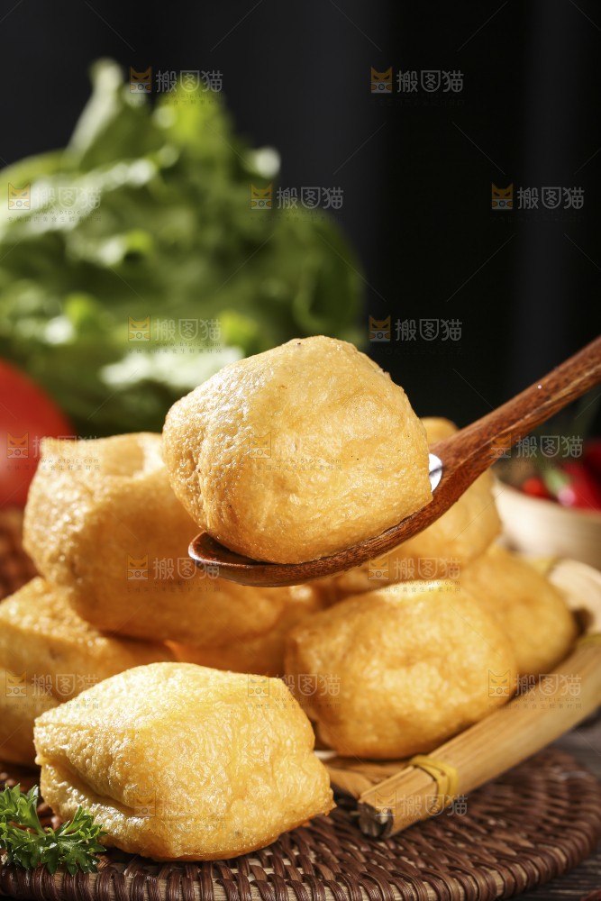 深底上的油豆腐