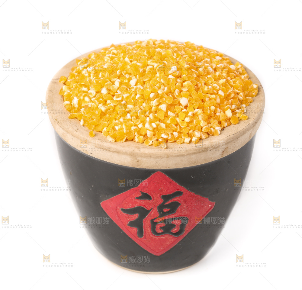 白底上的玉米碴