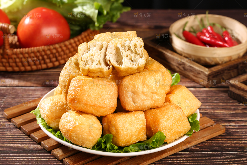 深底上的油豆腐