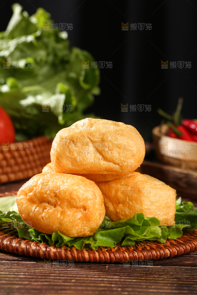 深底上的油豆腐
