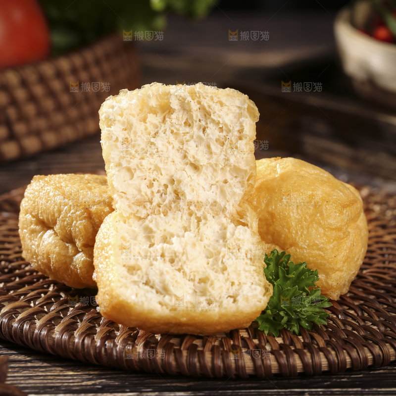 深底上的油豆腐