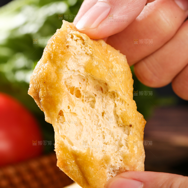 深底上的油豆腐