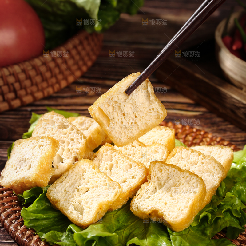 深底上的油豆腐