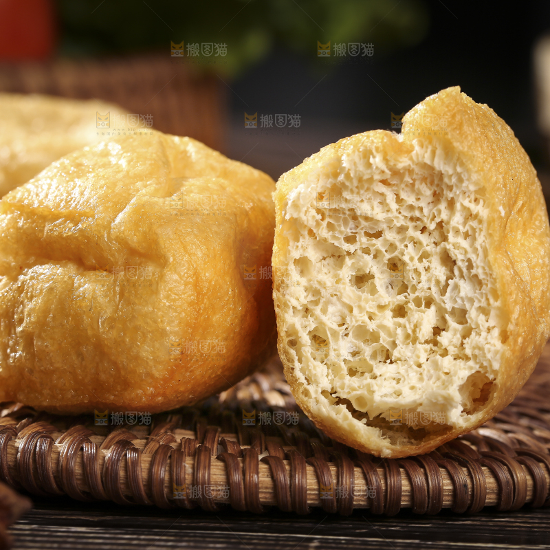 深底上的油豆腐