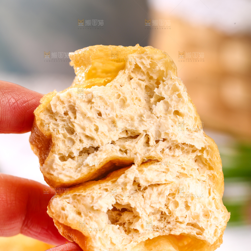 浅底上的油豆泡