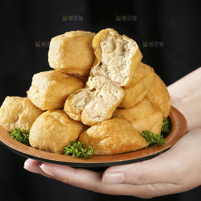 深底上的油豆腐