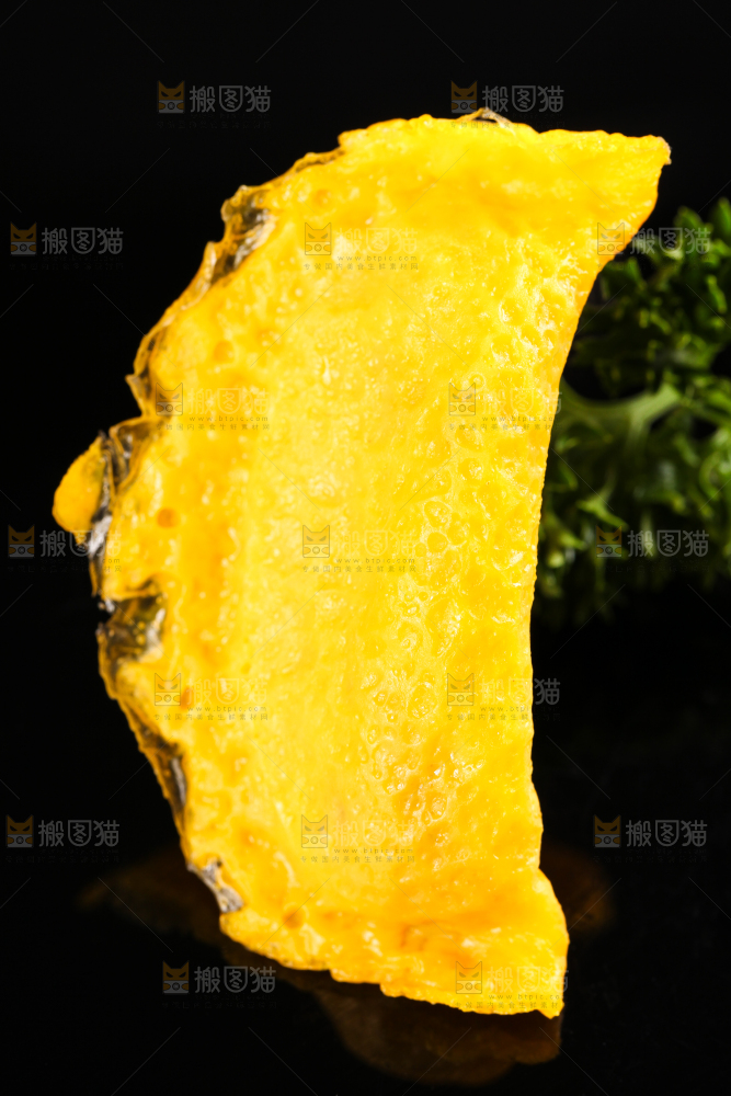 深底上的蛋饺