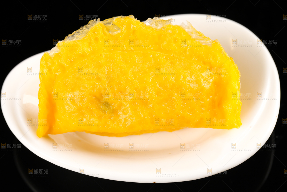 深底上的蛋饺
