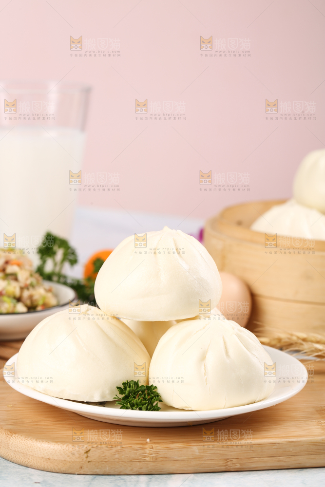 浅底上的滑肉包