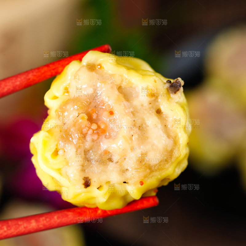 深底上的虾肉烧卖