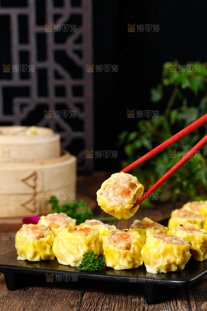 深底上的虾肉烧卖