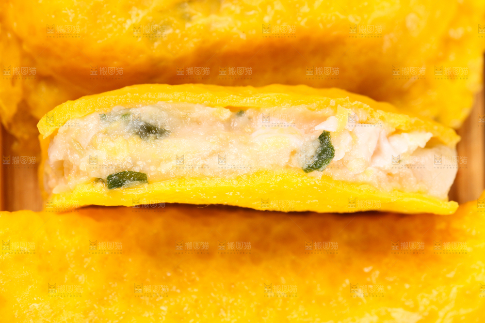 深底上的蛋饺
