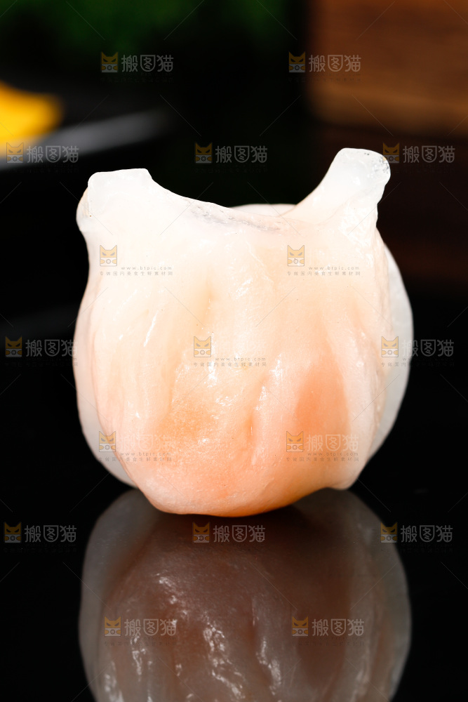 深底上的虾饺