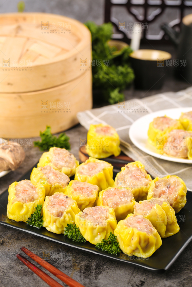 深底上的虾肉烧卖