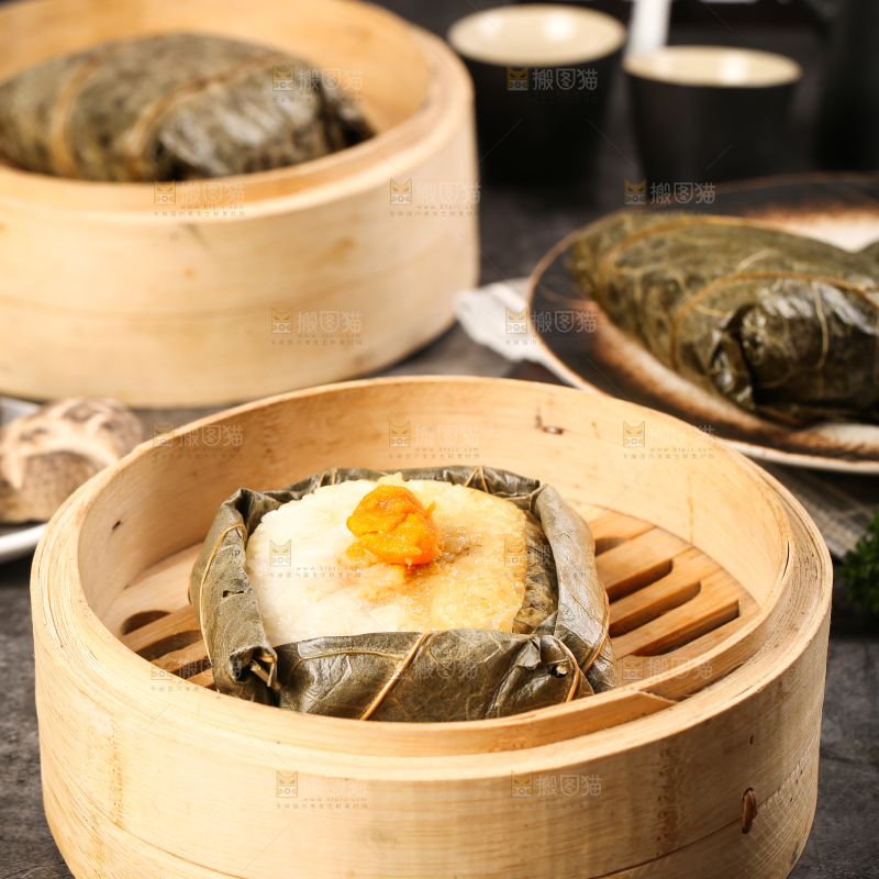 深底上的糯米鸡