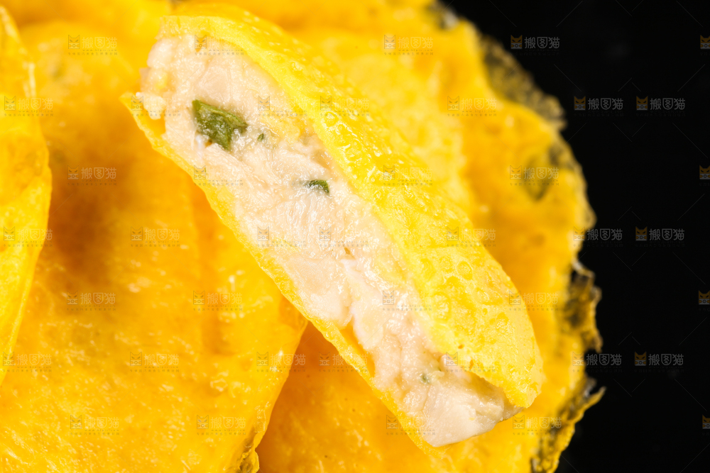 深底上的蛋饺