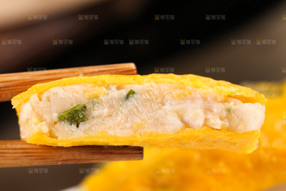深底上的蛋饺