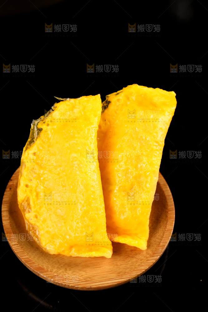 深底上的蛋饺