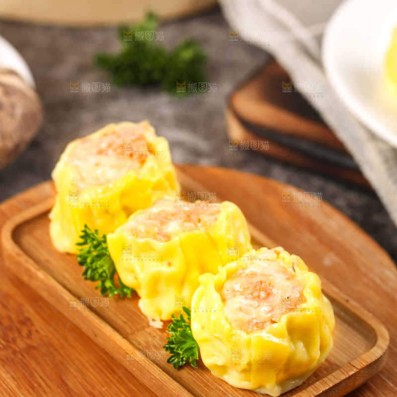 深底上的虾肉烧卖
