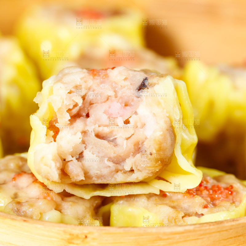 深底上的虾肉烧卖